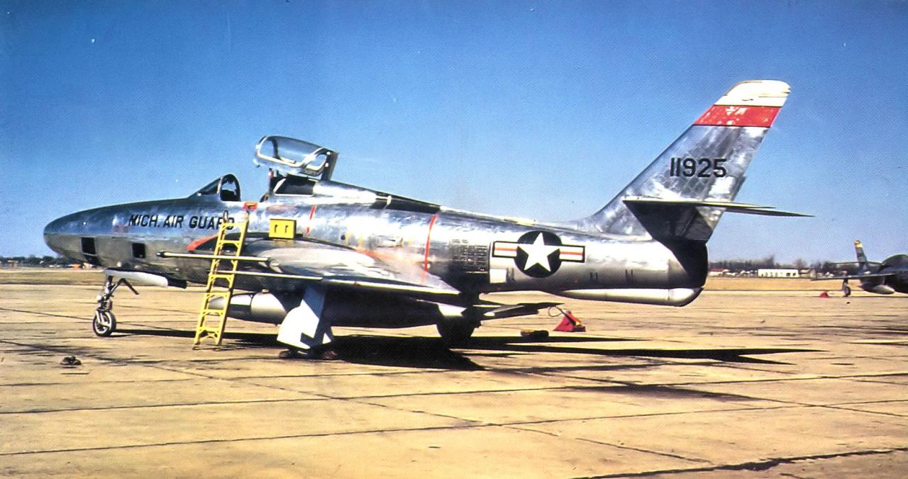 RF-84F s/n 51-1925 MI ANG - 107th TRS